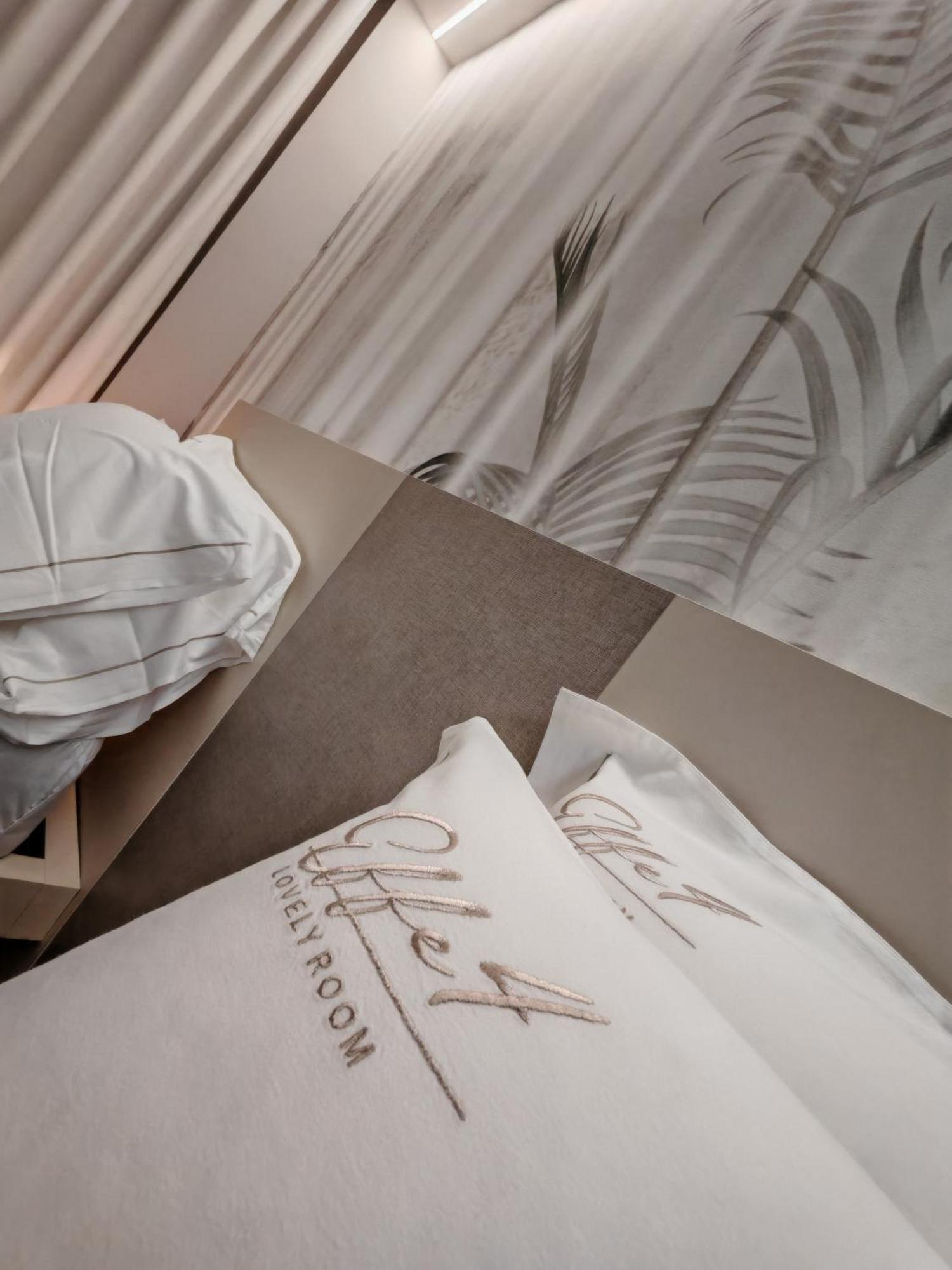 Effe4 Lovely Room Bari Zimmer foto