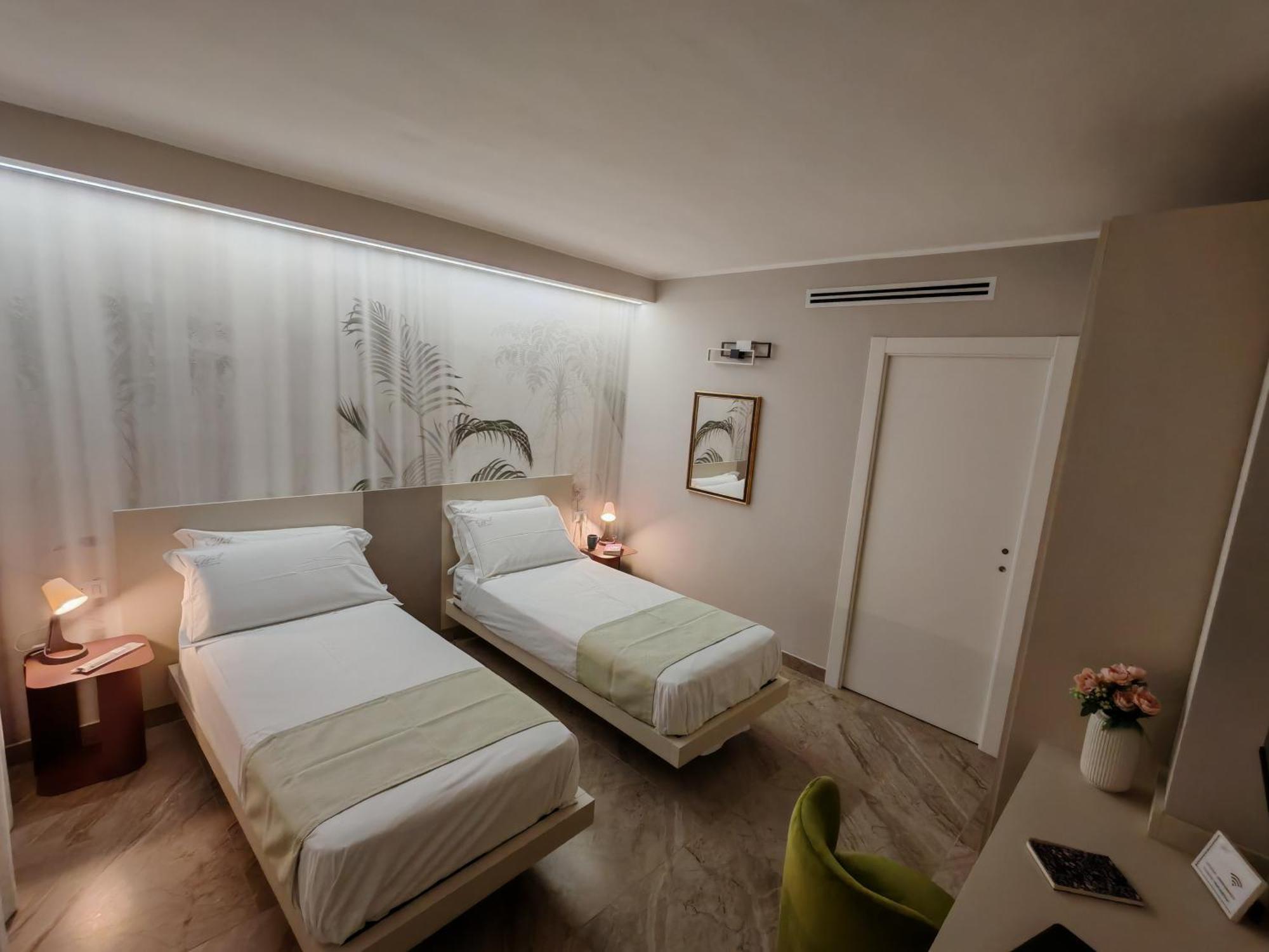 Effe4 Lovely Room Bari Zimmer foto
