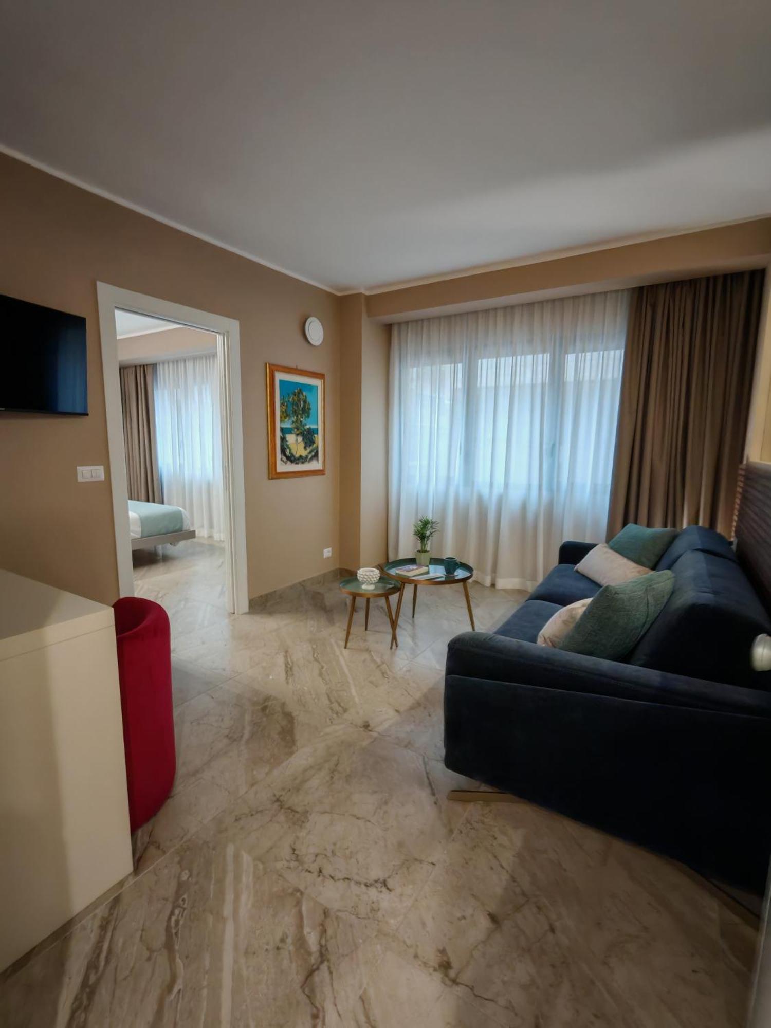 Effe4 Lovely Room Bari Exterior foto