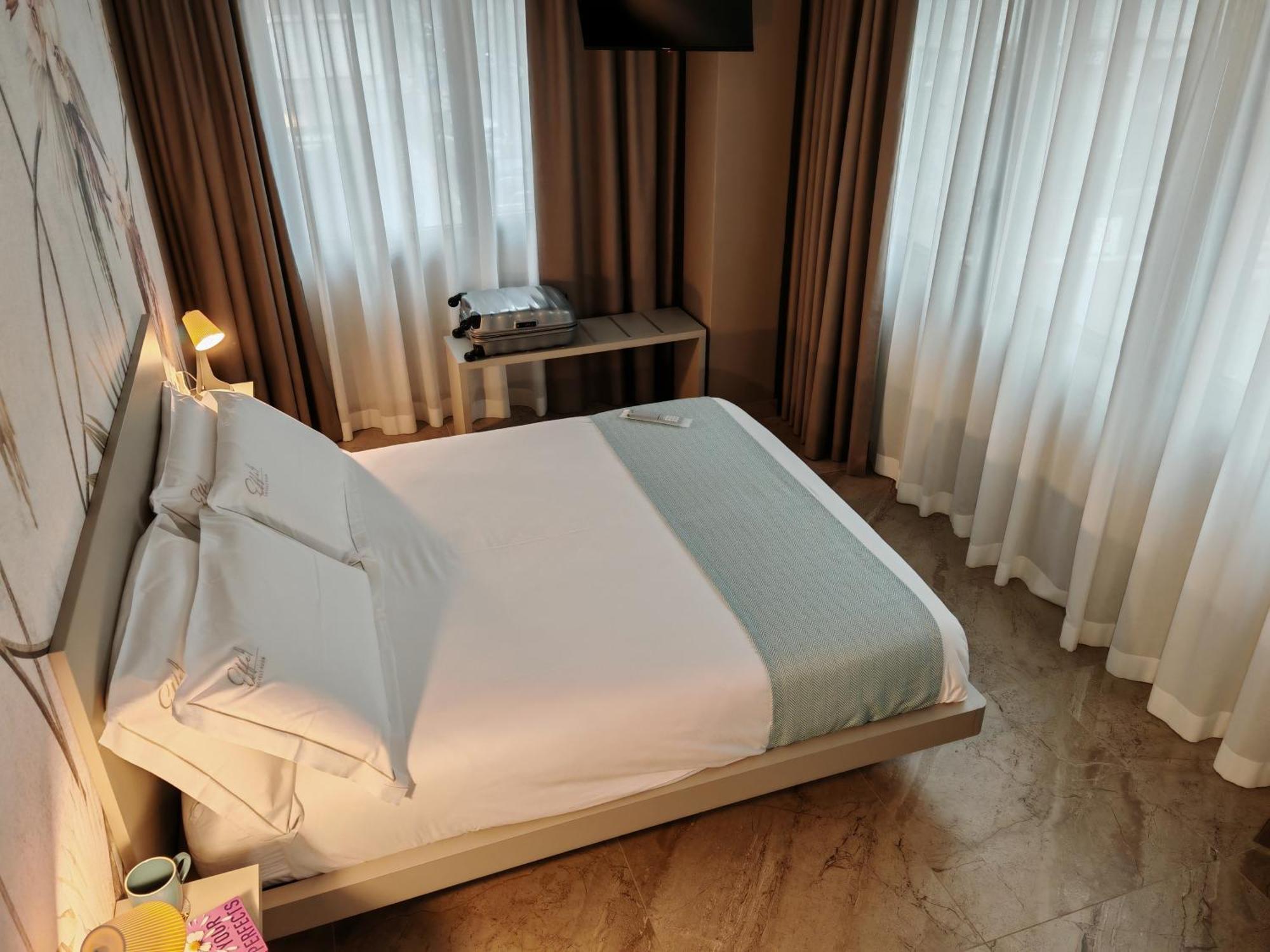 Effe4 Lovely Room Bari Zimmer foto